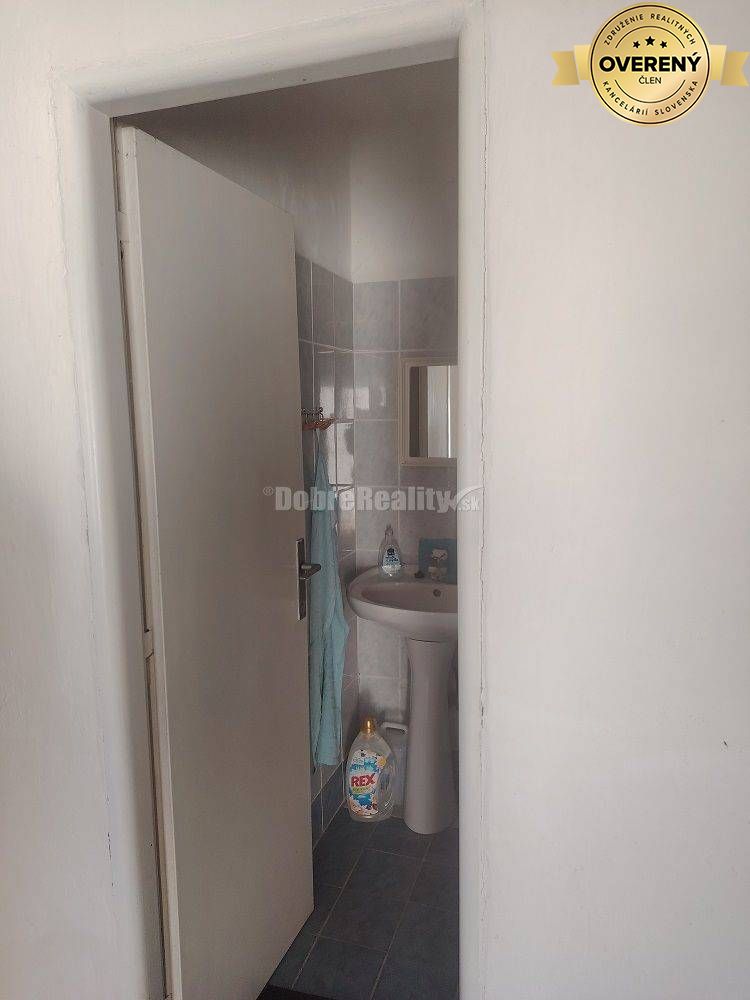 RK Dobré reality predáva dom s viničným domčekom v obci Bajtava