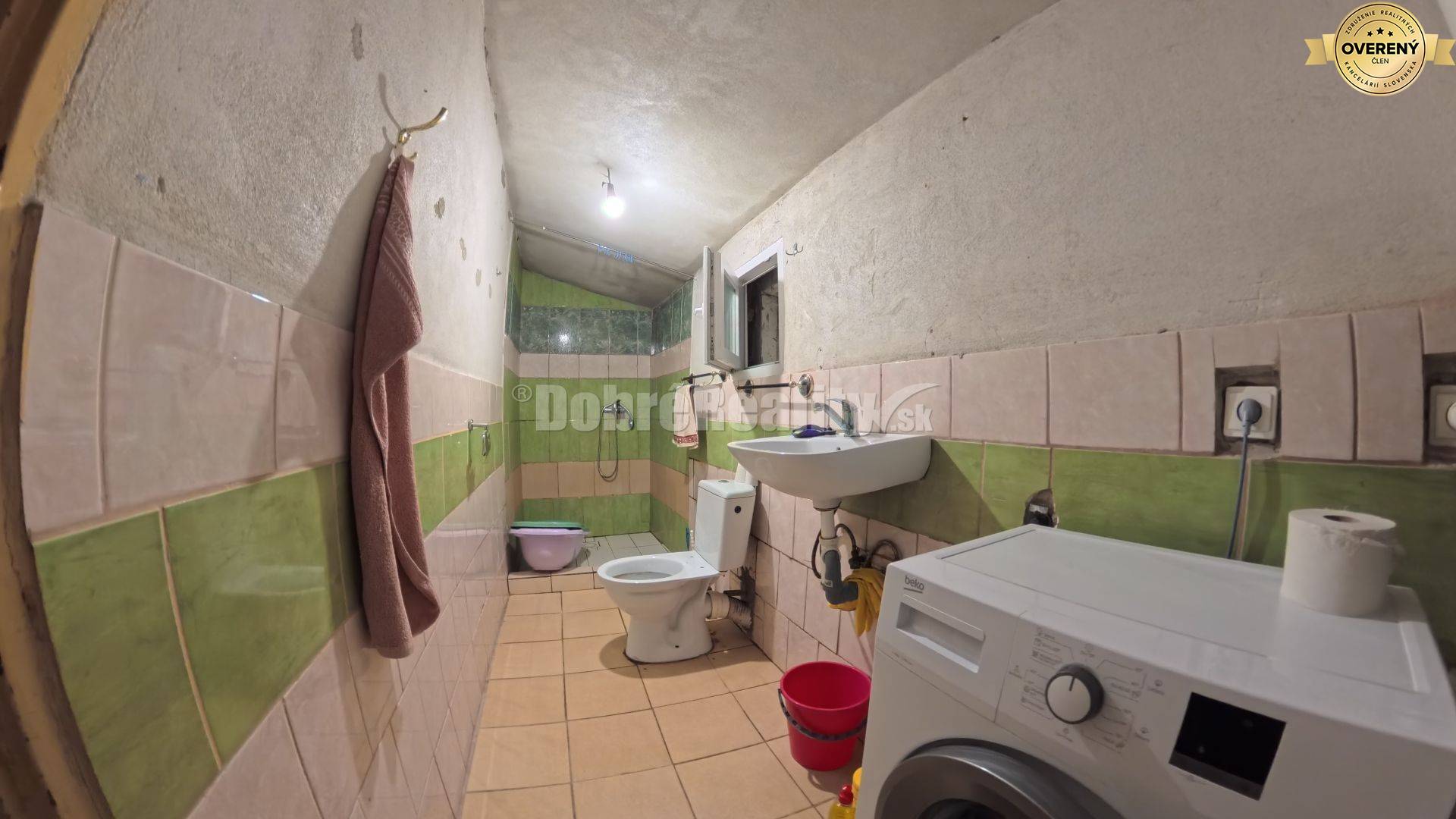 Dobré Reality ponúkajú na predaj vidiecky dom v obci Čata