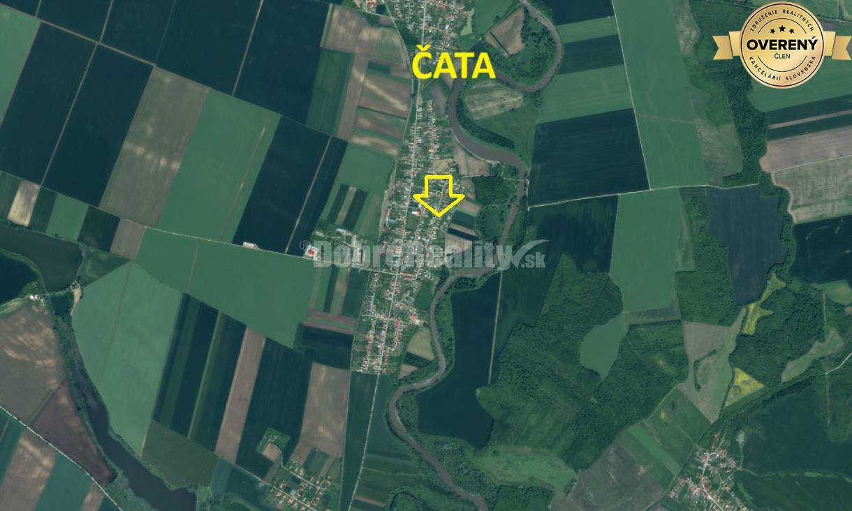Dobré Reality ponúkajú na predaj vidiecky dom v obci Čata