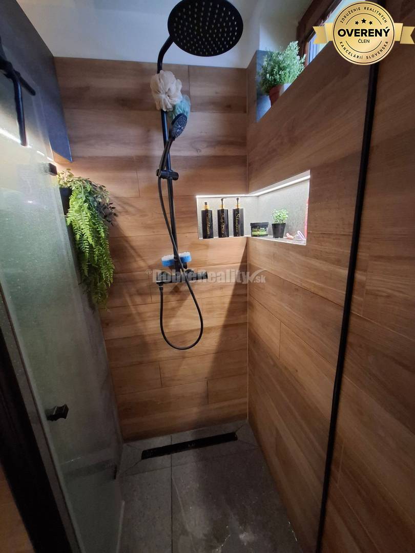 Dobre reality Ponukame na prenájom krásny RD