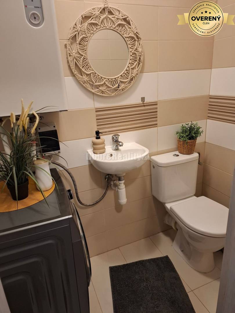 Dobre reality Ponukame na prenájom krásny RD