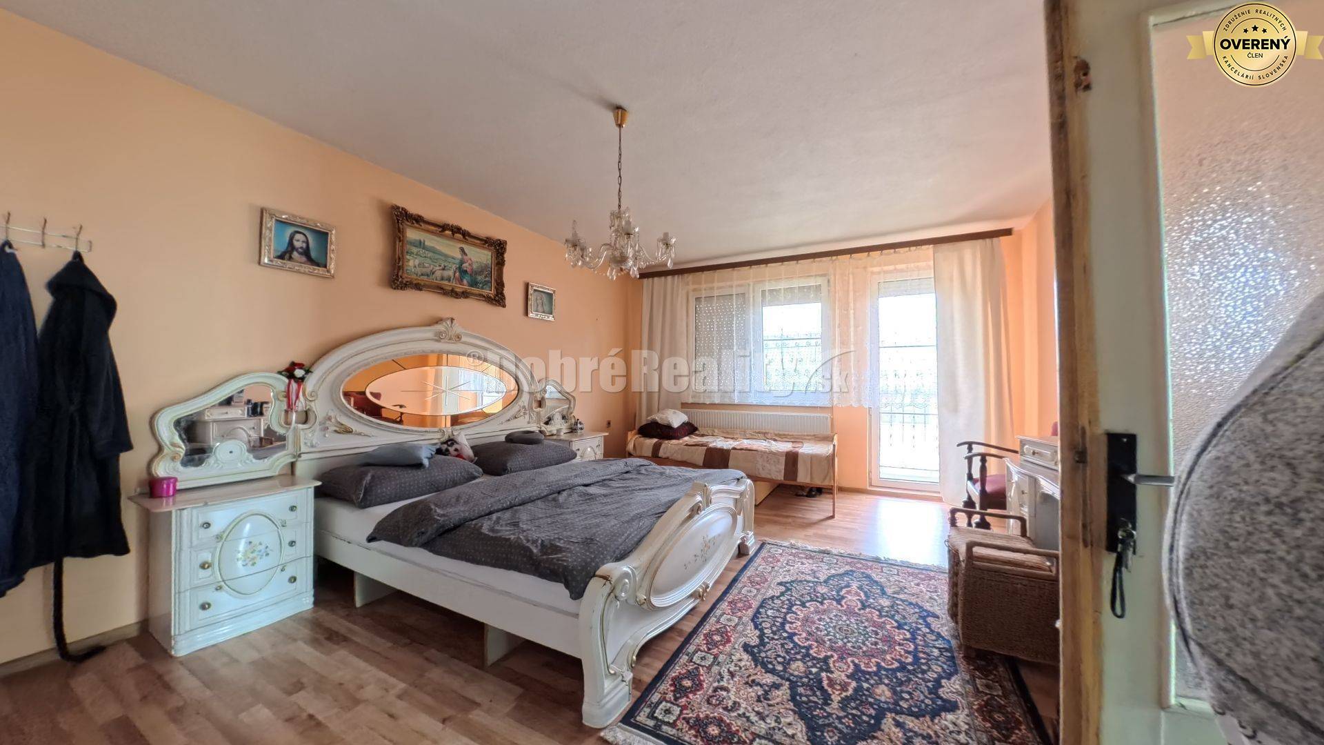 Dobré Reality – Ponúkajú na predaj priestranný rodinný dom