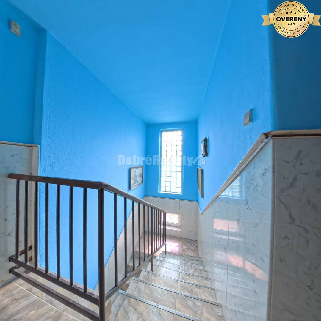 Dobré Reality – Ponúkajú na predaj priestranný rodinný dom