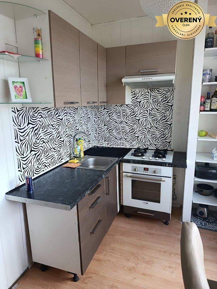 Dobré Reality, Vám ponúkajú na predaj zariadený jednoizbový byt v Pop