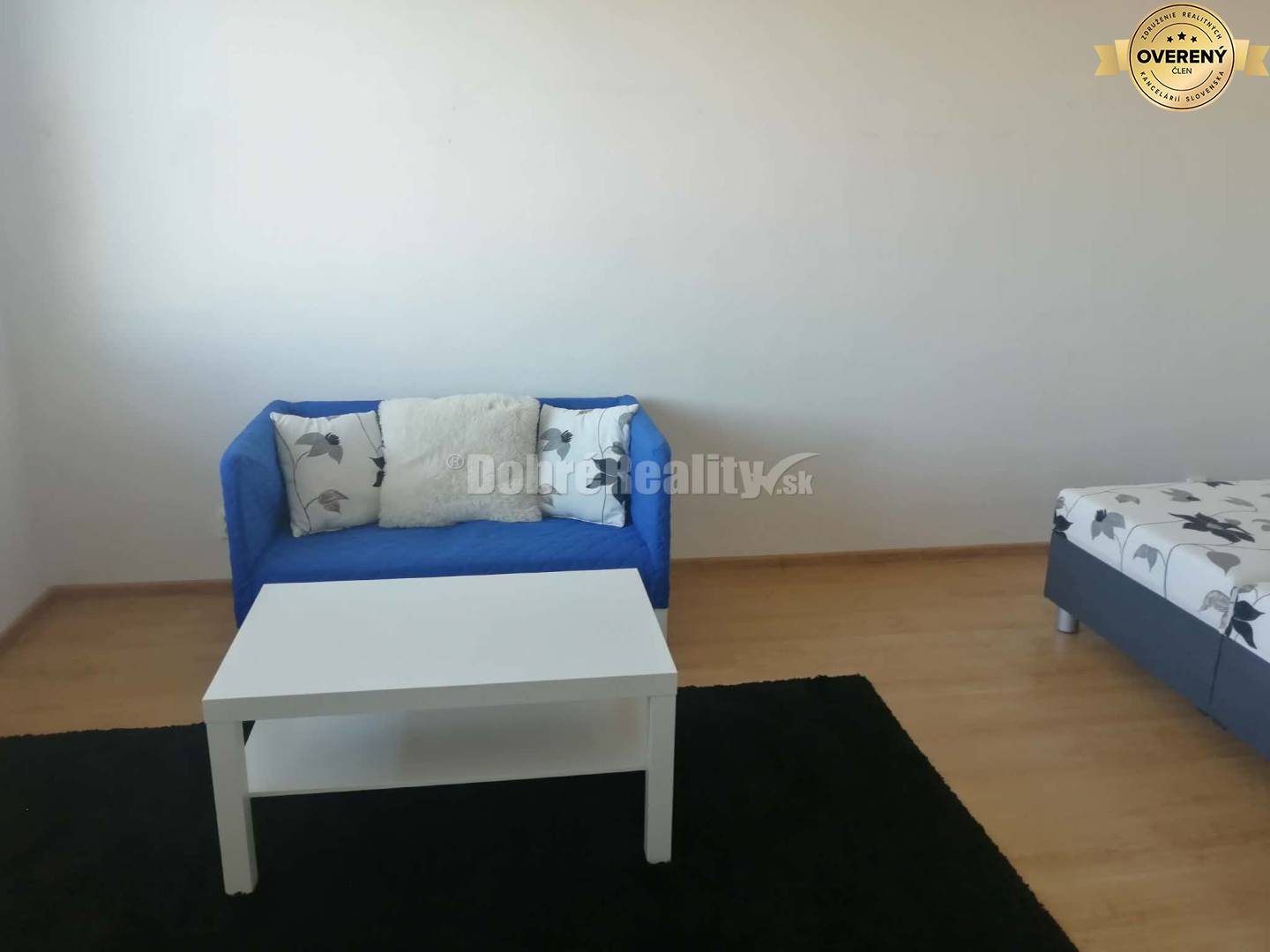 DOBRÉ REALIY -Na prenájom 1-i byt , Čierne mesto, Prievidza-rezervovan