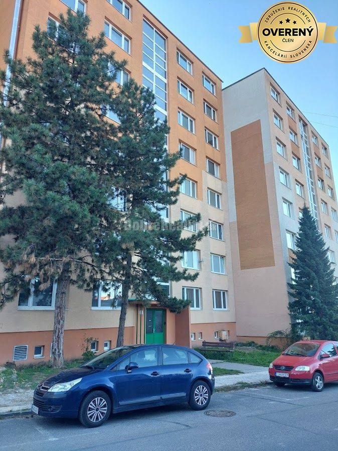 DOBRÉ REALIY -Na prenájom 1-i byt , Čierne mesto, Prievidza-rezervovan