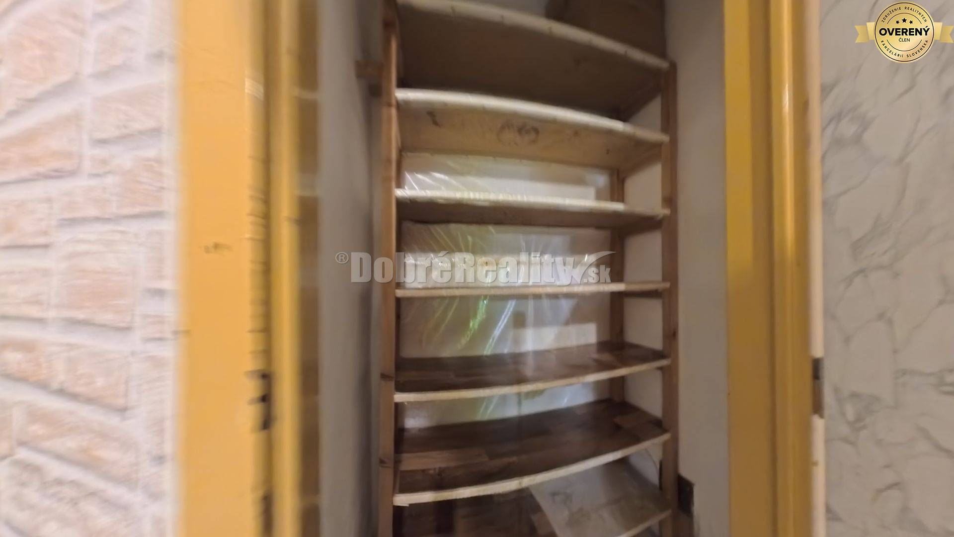 DOBRÉ REALITY ponúkajú priestranný 2-izbový byt 67 m²