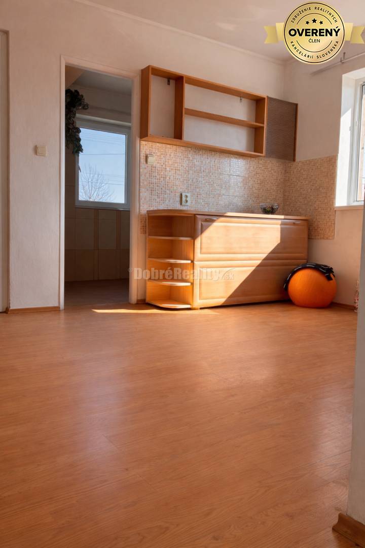 Priestranný rodinný dom v obci Dolné Saliby