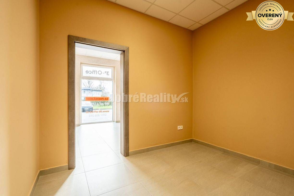 Obchodný alebo administratívny priestor, 160 m2, Banská Bystrica