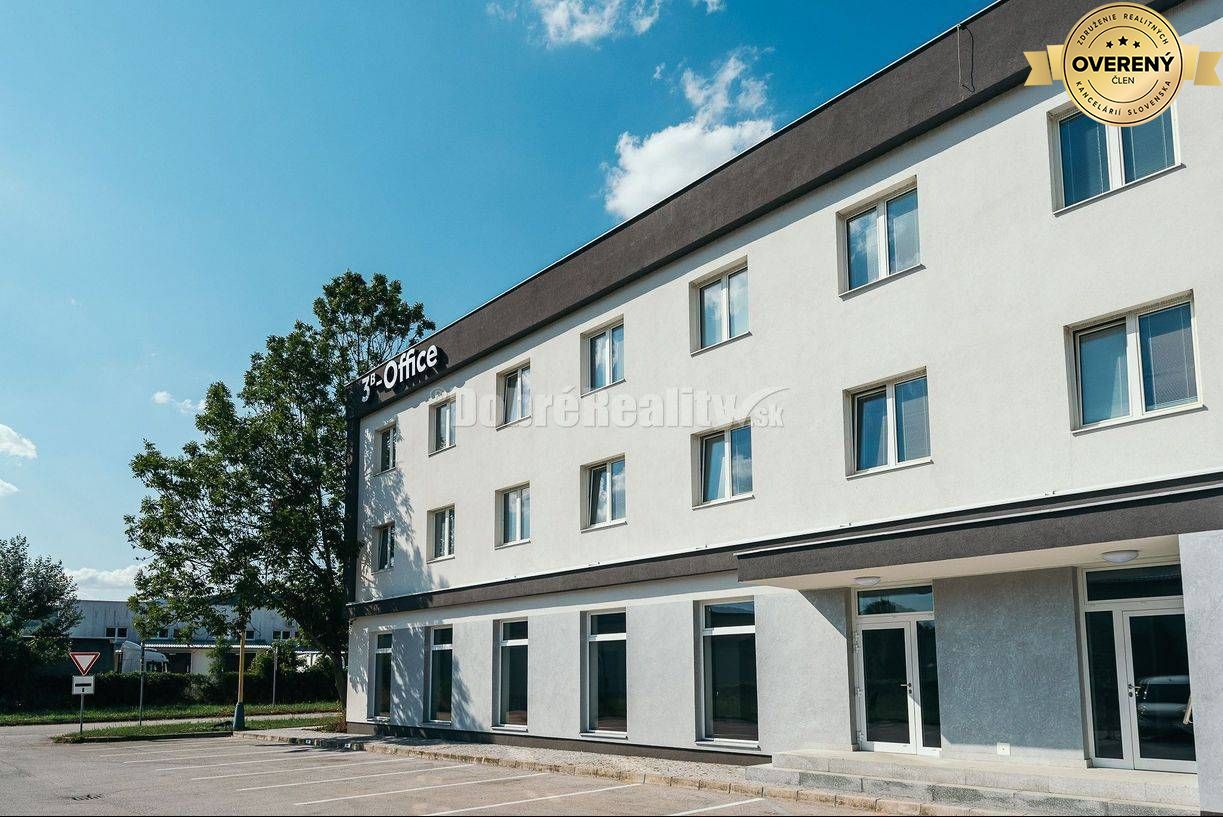 Obchodný alebo administratívny priestor, 160 m2, Banská Bystrica