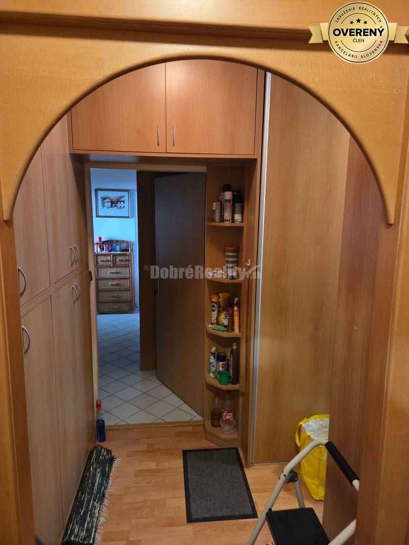 Zaujímavá investičná príležitosť, Dvojgeneračný byt v Prievidzi na Dlh