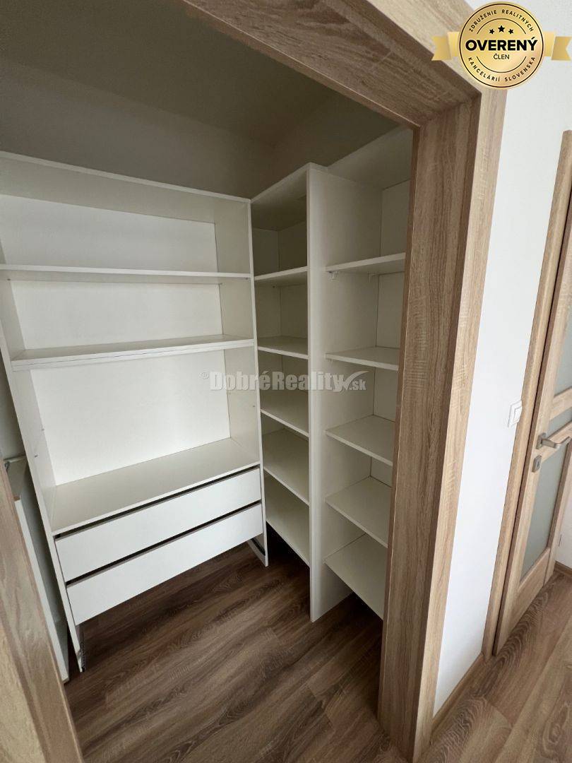 Na prenájom nádherný 3 izbovy byt v Prievidzi