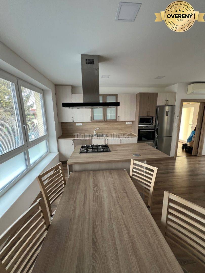 Na prenájom nádherný 3 izbovy byt v Prievidzi