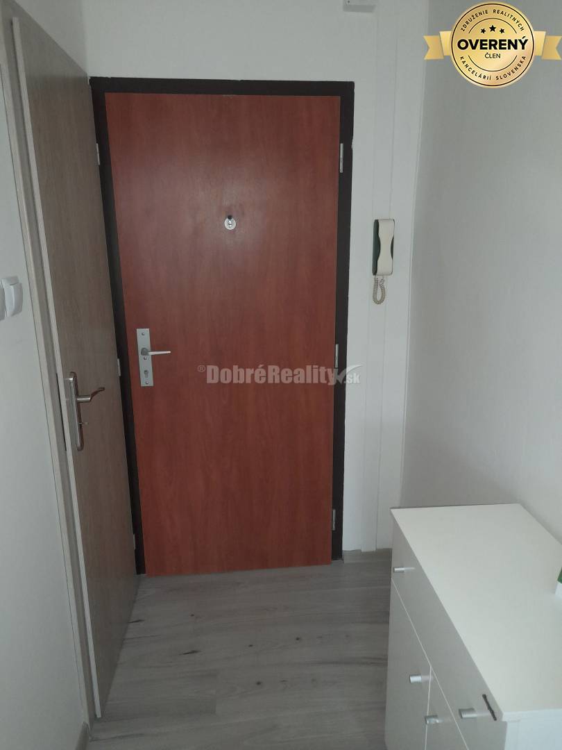 Prenájom 1 izbového bytu Prednádražie