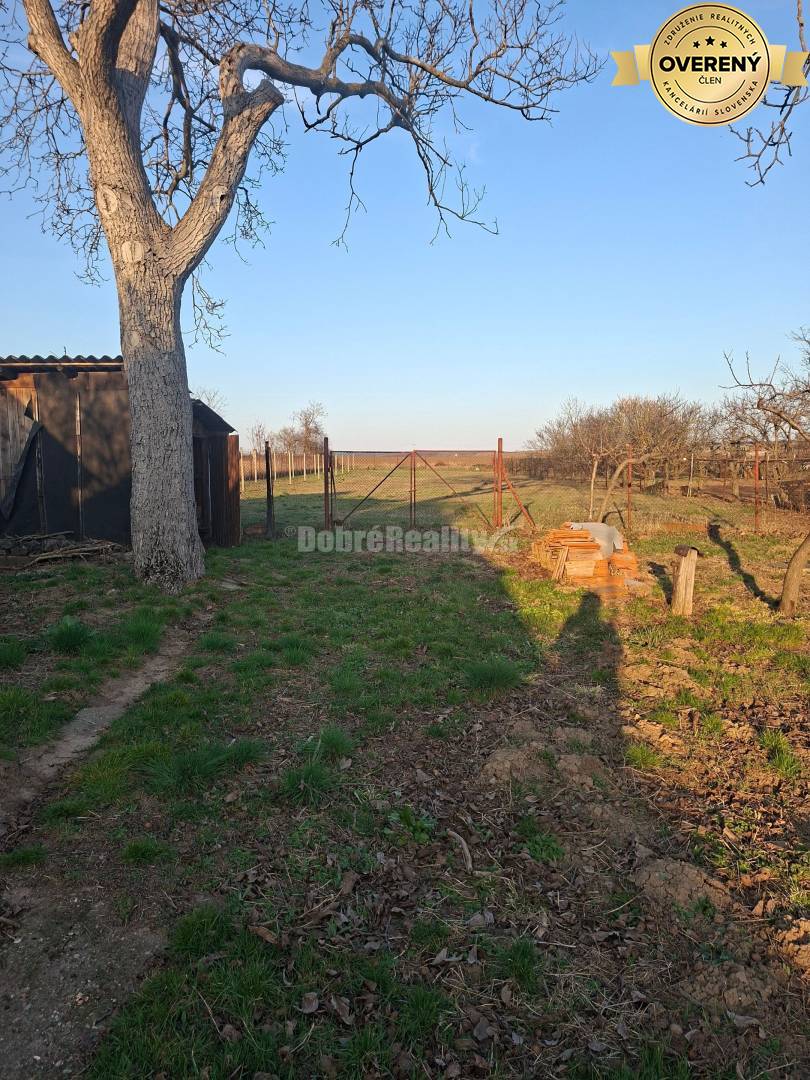 Dobré reality ponúkajú na predaj rodinný dom v obci Jasová, o. Nové Z