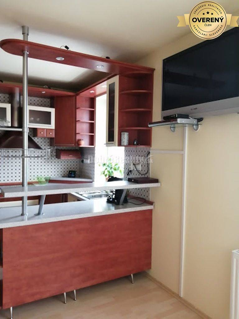 PRENÁJOM: VEĽKÝ 3 IZBOVÝ BYT S TERASAMI A GARÁŽOU, BELVEDER