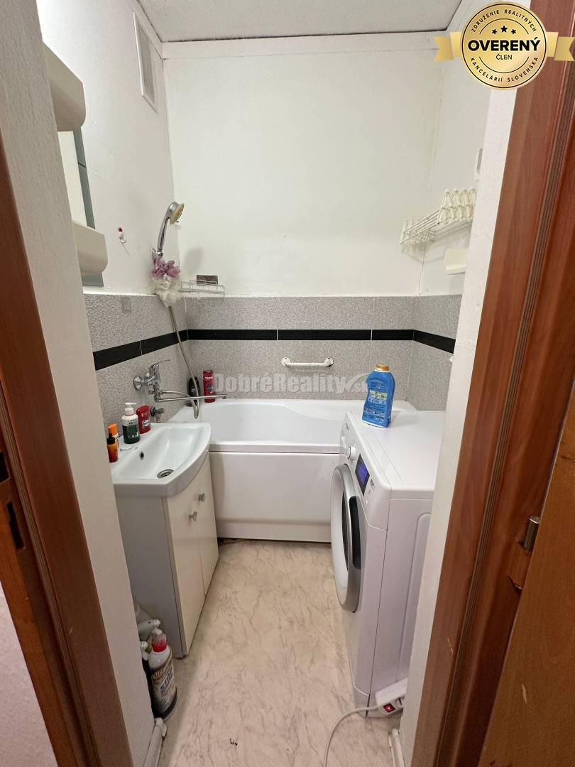 Na predaj 3-izbový byt