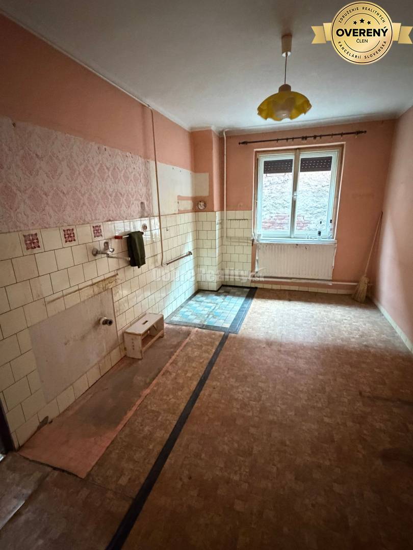 Ponúkame na predaj RD v mestskej časti Prievidze v Hradci