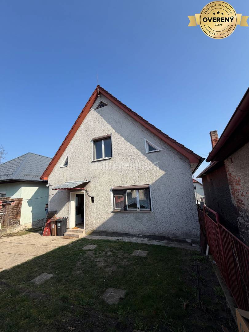 Ponúkame na predaj RD v mestskej časti Prievidze v Hradci