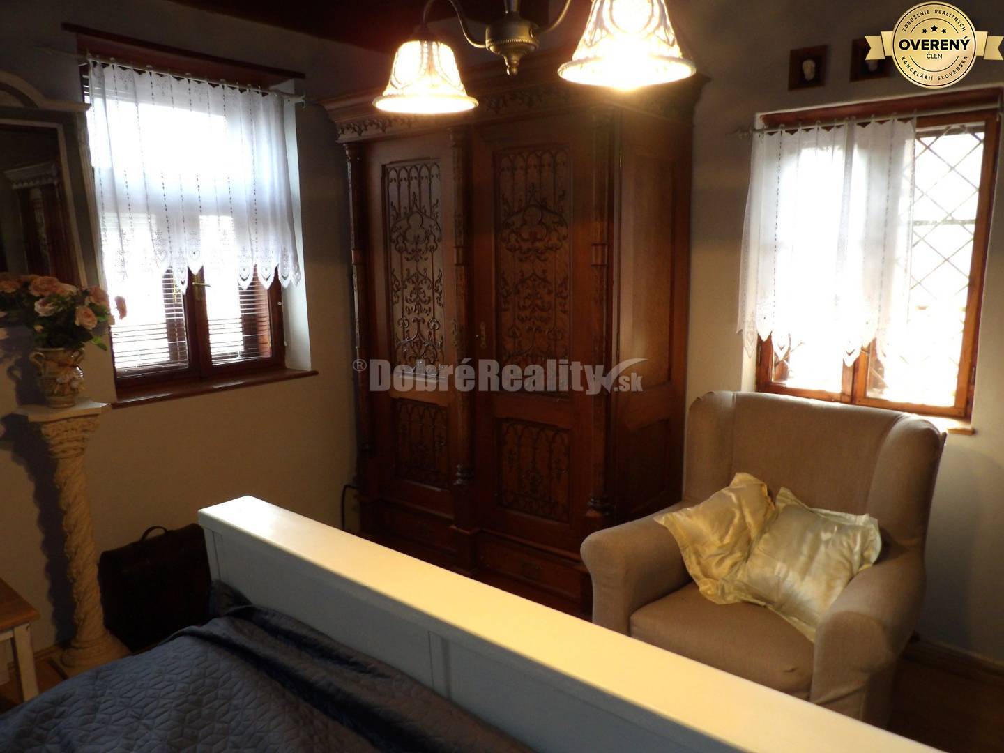 Pôvabný domček s očarujúcou záhradou na PREDAJ