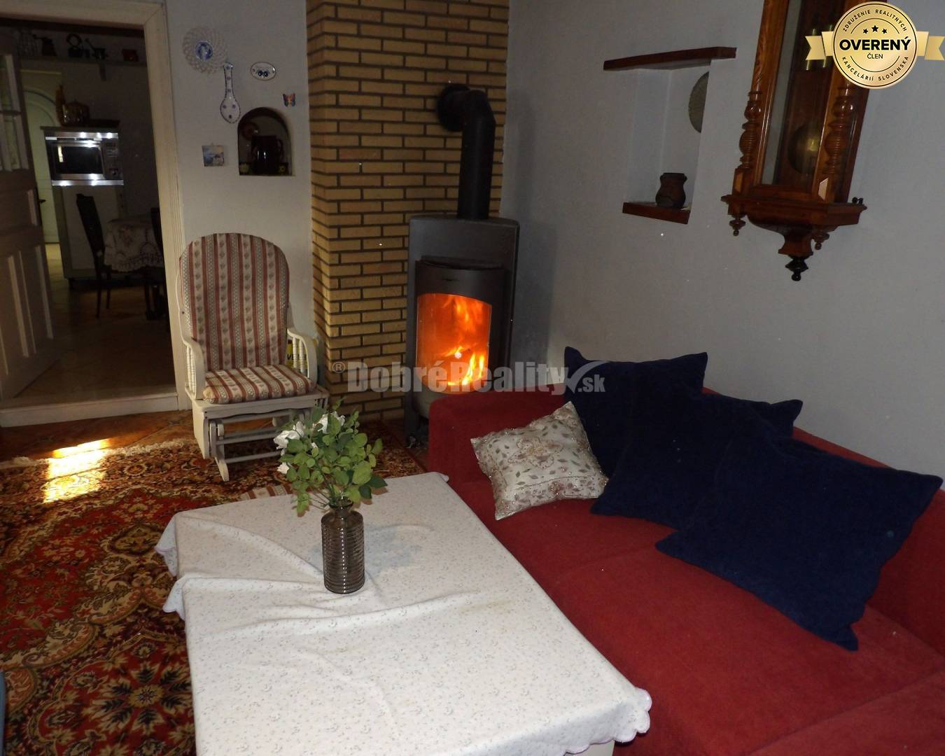 Pôvabný domček s očarujúcou záhradou na PREDAJ