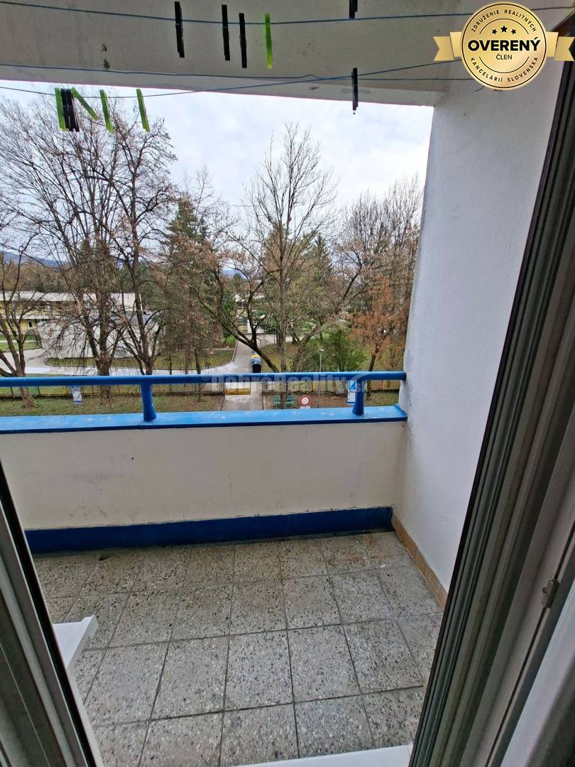 DOBRÉ REALIY -Na prenájom kompl. zariadený 2-i byt prerobený na 3-i ,