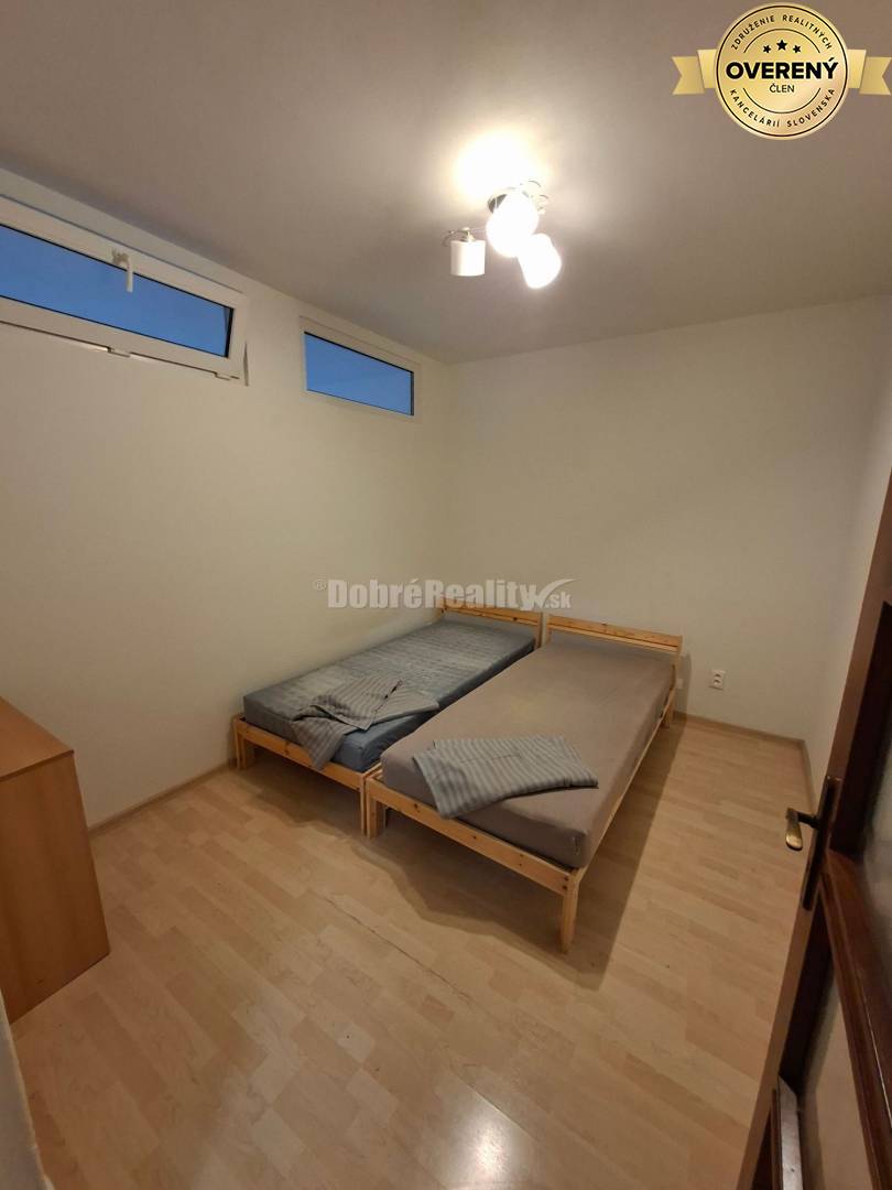 DOBRÉ REALIY -Na prenájom kompl. zariadený 2-i byt prerobený na 3-i ,