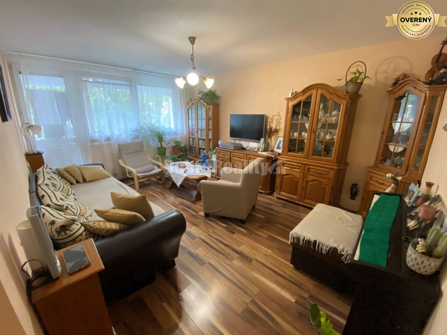 DOBRÉ REALITY ponúkajú na predaj krásny 4-izbový byt v tichej lokalite