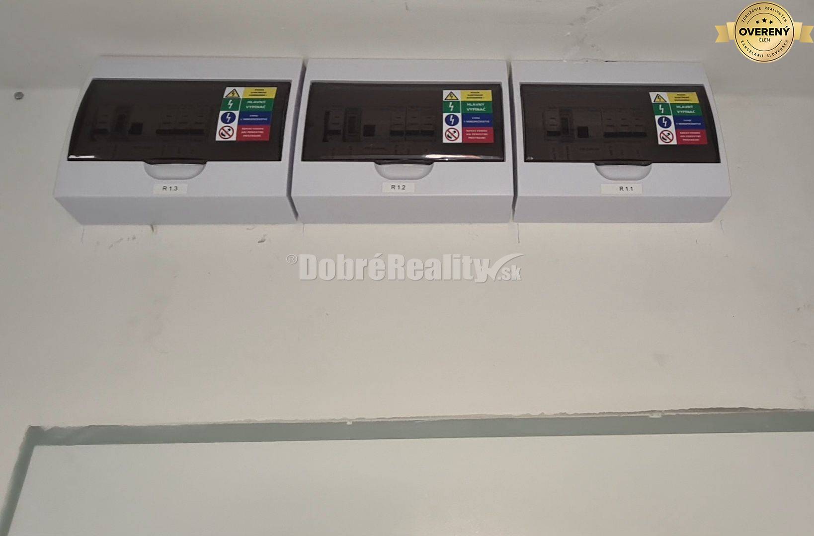 Dobré reality na prenájom 2x - 2-izbový priestor 32,80 m2, klimatizáci