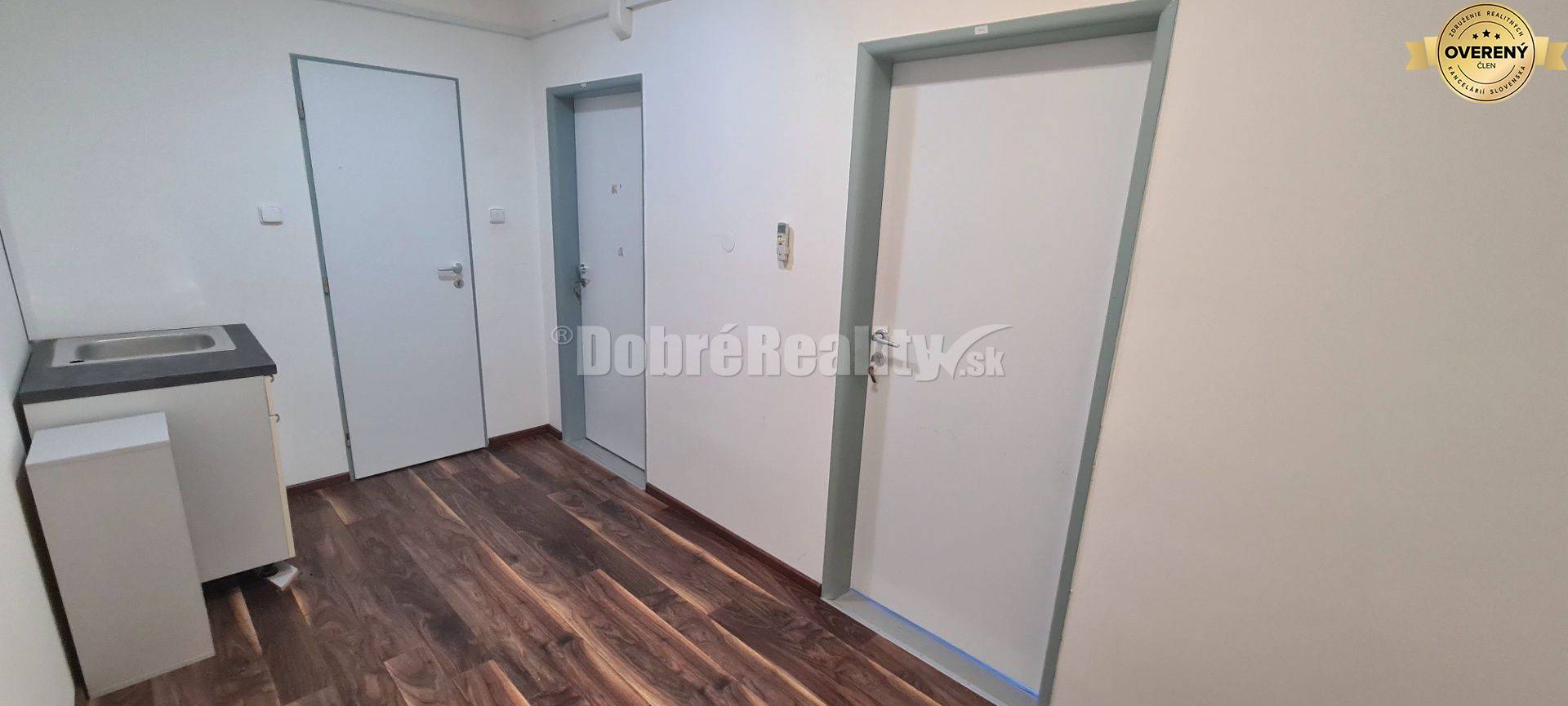 Dobré reality na prenájom 2x - 2-izbový priestor 32,80 m2, klimatizáci