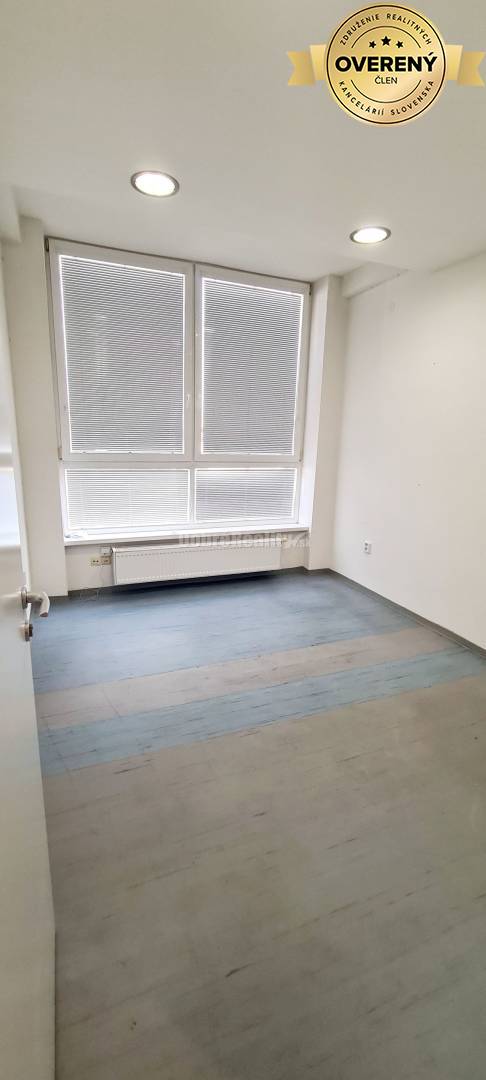 Dobré reality-na prenájom priestory 48,4 m2 a 30,90m2+ kúpelňa s wc, p