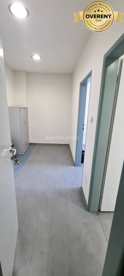 Dobré reality-na prenájom priestory 48,4 m2 a 30,90m2+ kúpelňa s wc, p