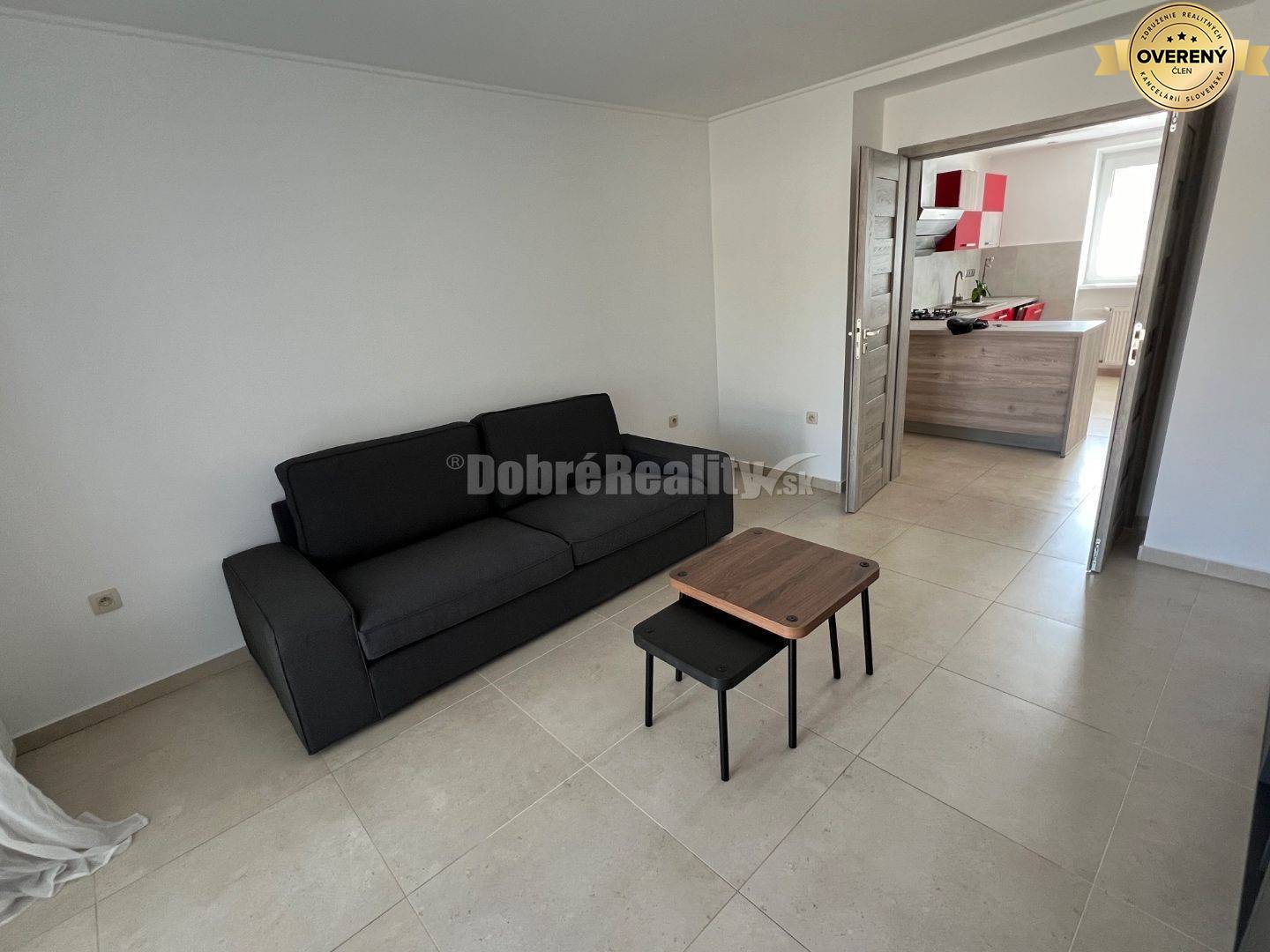 Na prenájom krasny 2 izbový byt .