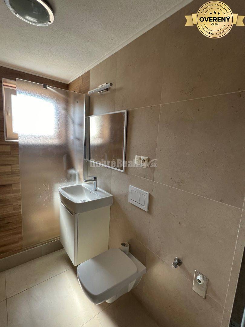 Na prenájom krasny 2 izbový byt .