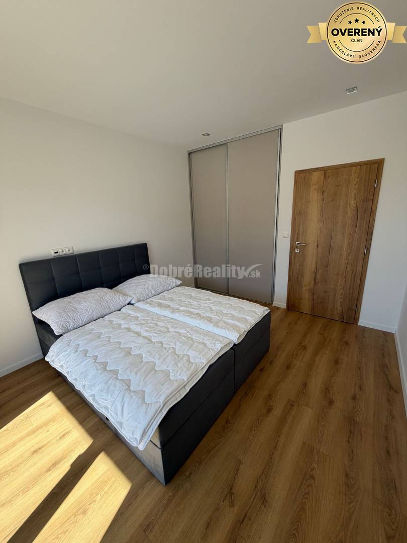 Ponukame na prenájom nadštandardný 2 izbovy byt v novostavbe RIVERSID