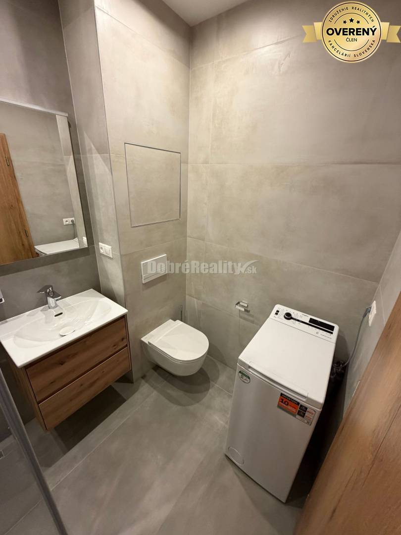 Ponukame na prenájom nadštandardný 2 izbovy byt v novostavbe RIVERSID