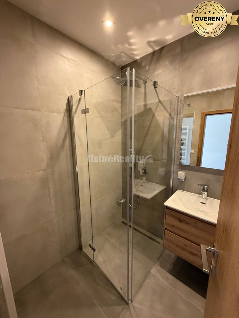 Ponukame na prenájom nadštandardný 2 izbovy byt v novostavbe RIVERSID