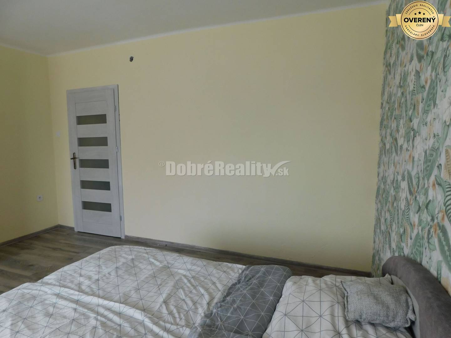 Ponúkame na predaj 3-izb. rodinný dom v obci Dvory nad Žitavou.