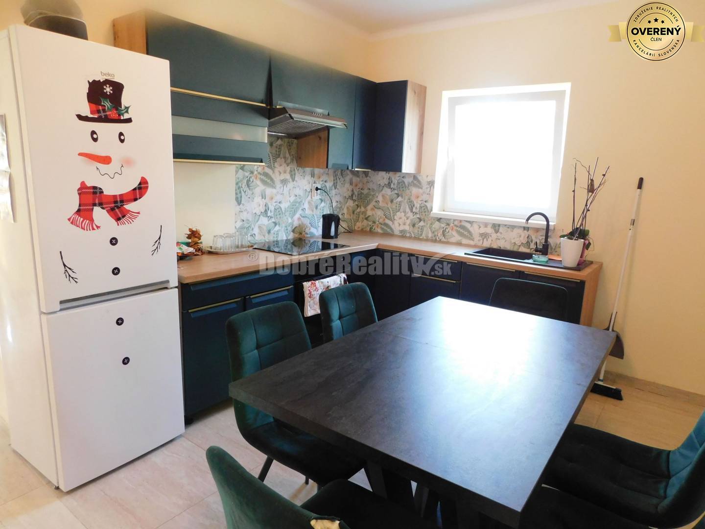 Ponúkame na predaj 3-izb. rodinný dom v obci Dvory nad Žitavou.