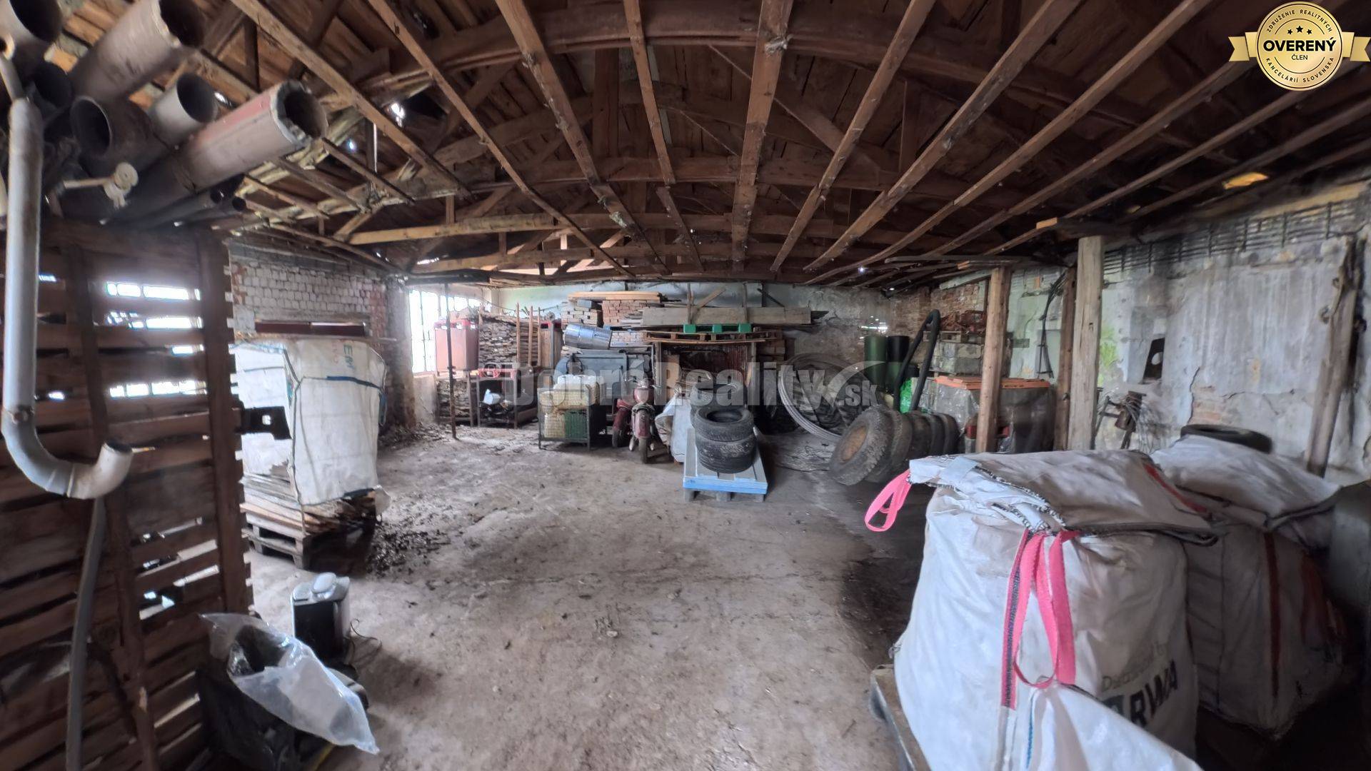 Dobré Reality ponúkajú na predaj sklad 310 m² v obci Belá