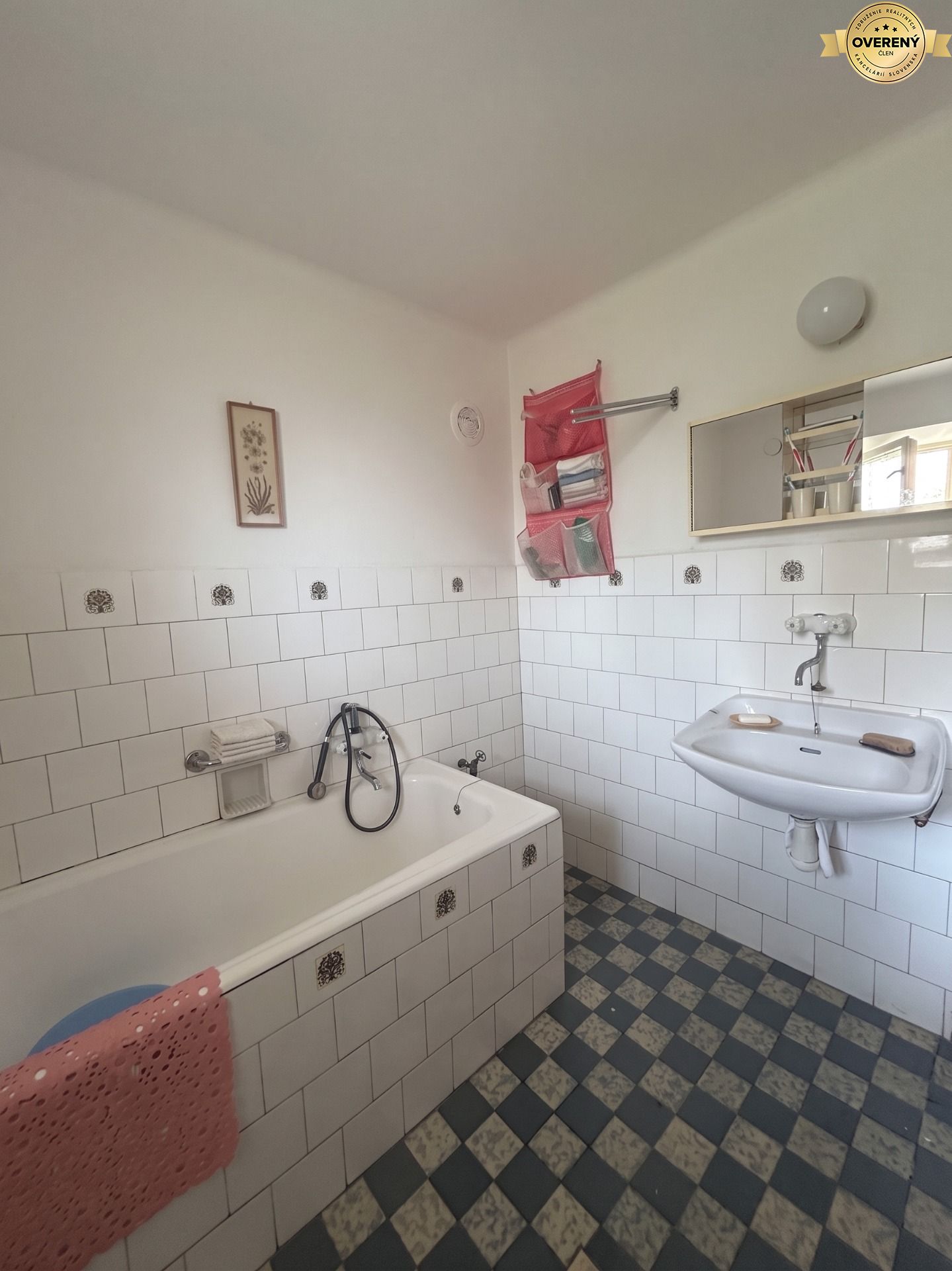 kupelna - RD Vlčany.jpg